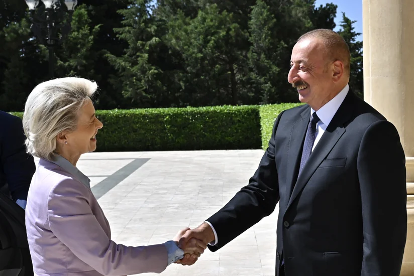 Состоялась встреча Президента Ильхама Алиева с президентом Европейской комиссии в расширенном составе