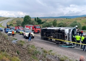 Türkiyədə ağır yol qəzası olub, iki nəfər ölüb, 15 nəfər yaralanıb