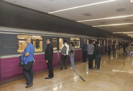 Bakı metrosunun bəzi stansiyalarına giriş saat 23:30-da bağlanacaq