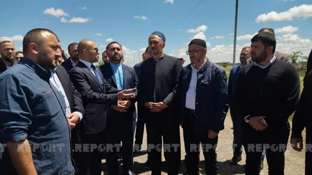 Azerbaijani religious figures from Georgia start their Aghdam trip