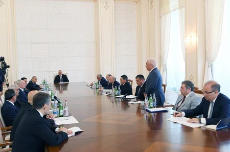 Prezident İlham Əliyevin yanında ölkənin enerji sistemində vəziyyətlə əlaqədar müşavirə keçirilib