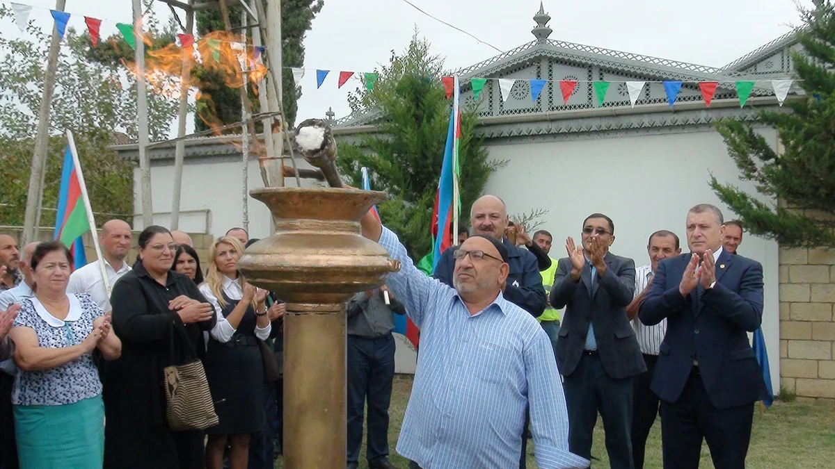 Azərbaycanda daha bir kəndə təbii qaz verilib