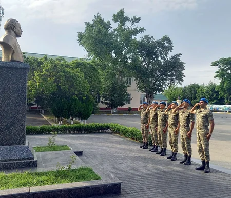 Azərbaycan Ordusunda Milli Qurtuluş günü münasibətilə silsilə tədbirlər keçirilib