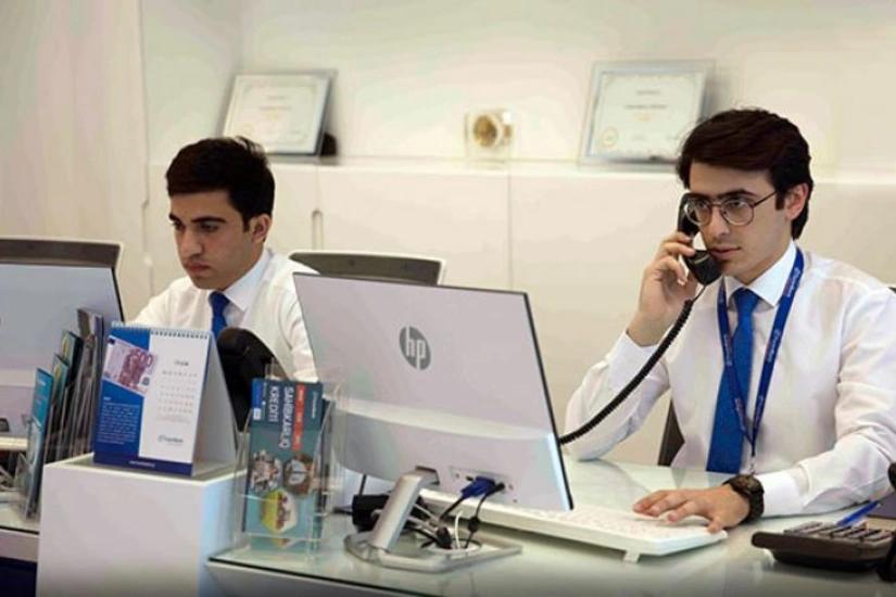 Azərbaycan bankı işçilərinin sayını 4 minə çatdırıb