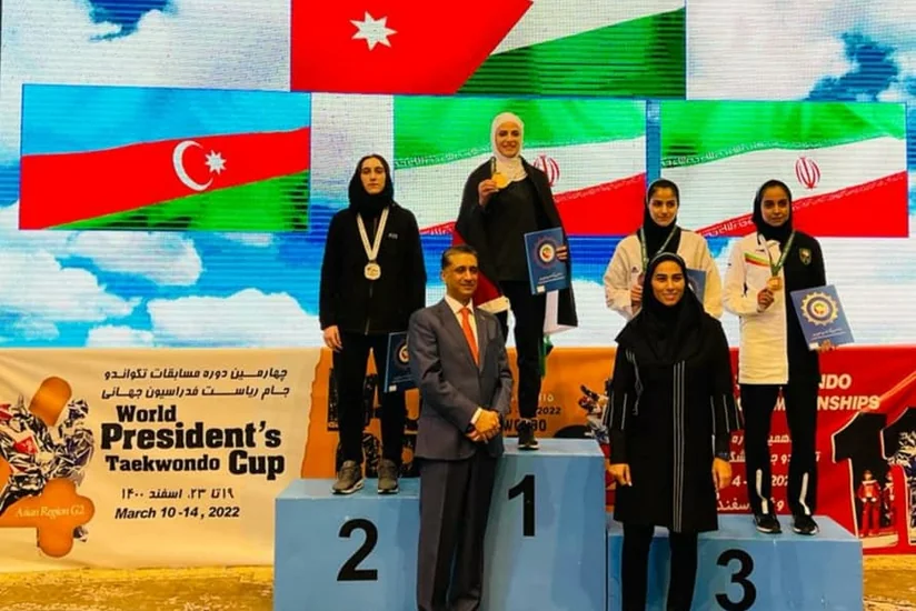 Azərbaycanın daha bir qadın taekvondoçusu İranda medal qazanıb