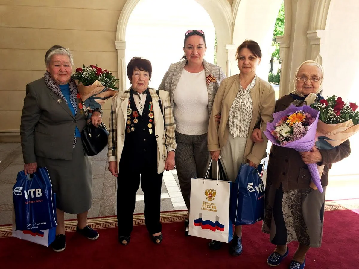 Bank VTB (Azerbaijan) veteranları təbrik edib