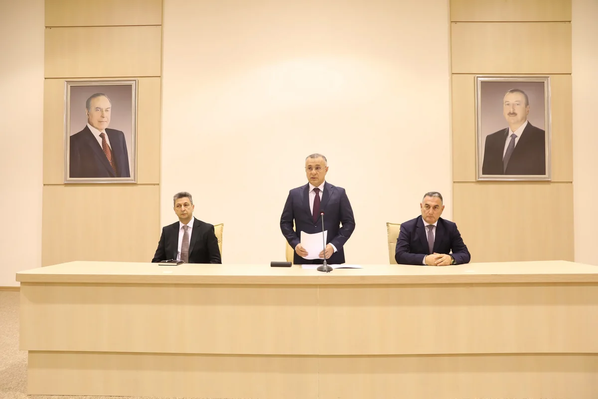 Səhiyyə naziri institutun yeni rektorunu kollektivə təqdim edib