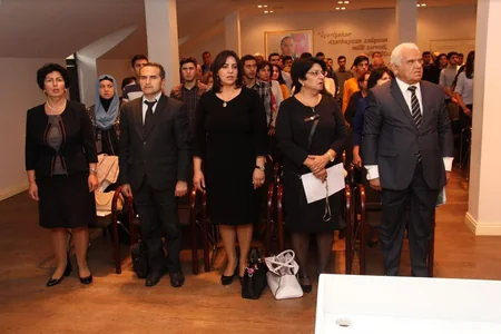 “Cumhuriyyətə gedən yol” adlı elmi-praktik konfrans keçirilib