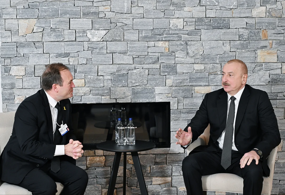 Azərbaycan Prezidenti Davosda ABŞ-nin Xristian Liderlər Konqresinin rəhbəri ilə görüşüb