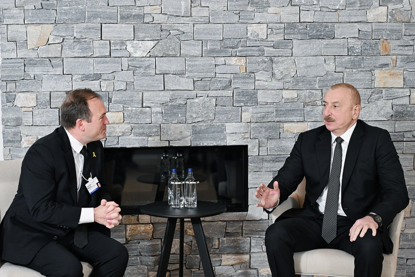 Azərbaycan Prezidenti Davosda ABŞ-nin Xristian Liderlər Konqresinin rəhbəri ilə görüşüb