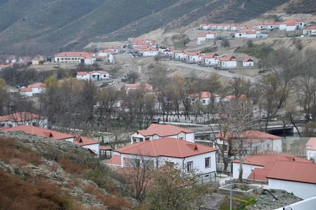 Bu cür qüdrətli ordusu olan dövlətin... - Ermənistanla sərhəddə mərdi-mərdanə dayanan Zabuxdan REPORTAJ