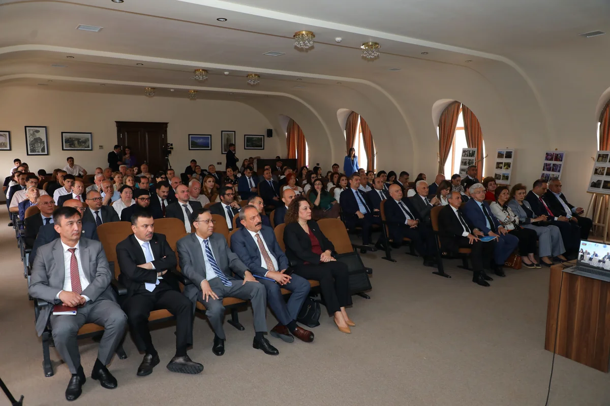 Ümumdünya Qaçqınlar Gününə həsr olunmuş beynəlxalq tədbir keçirilib