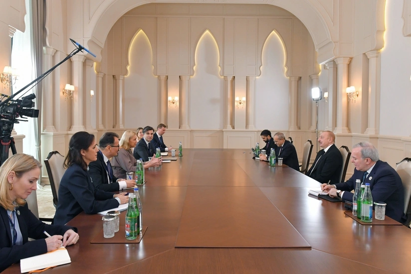 President Ilham Aliyev receives EU Commissioner for Energy