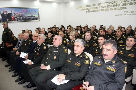 Müdafiə Nazirliyinin tabeliyində olan təşkilatlarda 2018-ci ilin yekunlarına dair toplantılar keçirilib