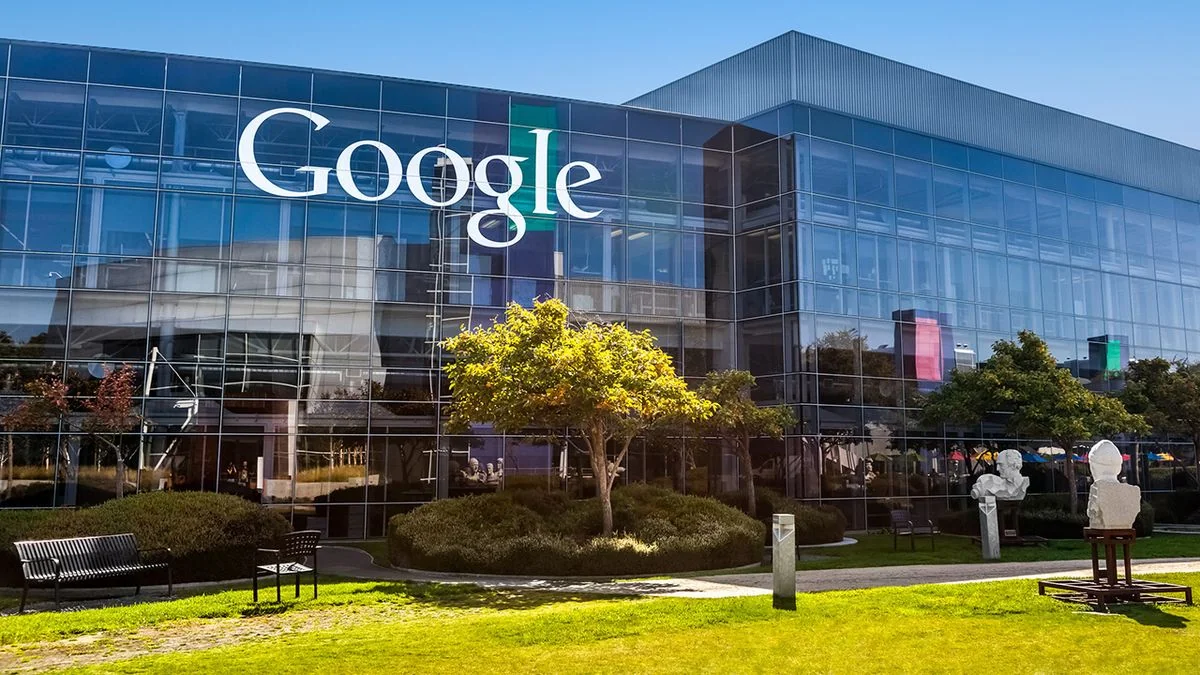 Google pushes return to office to September, 2021