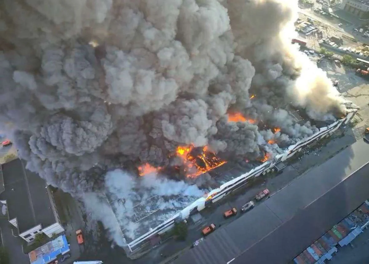 Astanada Şanxay bazarında yanğın baş verib