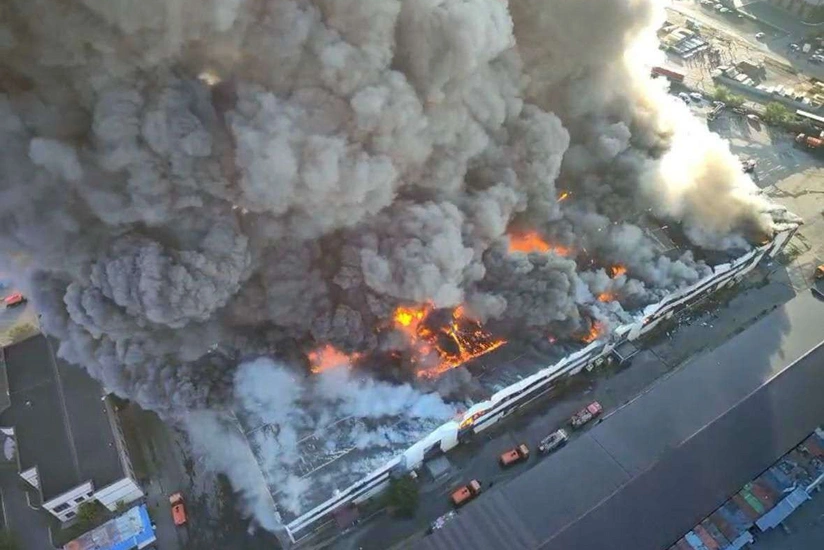 Astanada Şanxay bazarında yanğın baş verib
