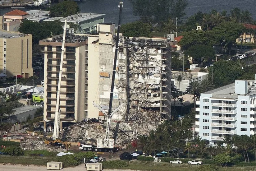 Bayden ABŞ-da yaşayış binasının uçduğu yerə gedəcək