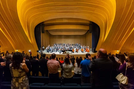 Tekfen Filarmoniya Orkestri Bakıda “100 il” adlı konsert proqramı ilə çıxış edib