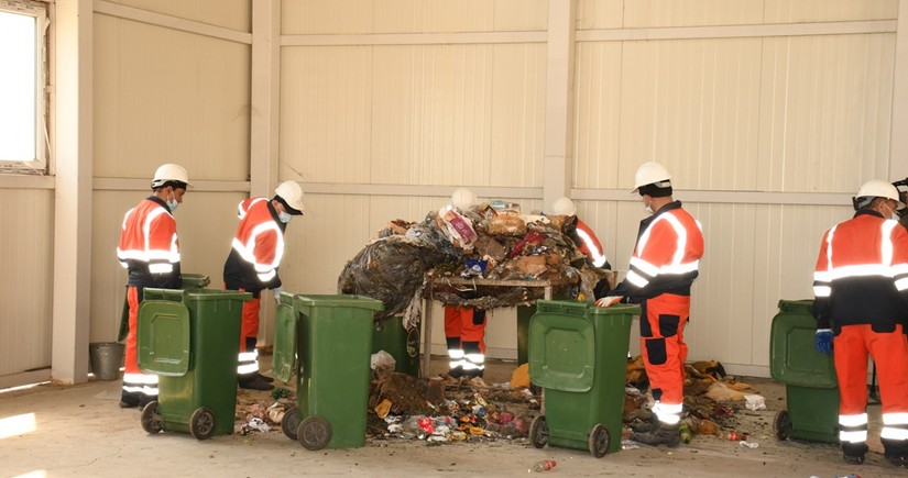 Bakının 9 rayonunda məişət tullantılarının yığılması, daşınması və çeşidlənməsi layihəsi icra olunur