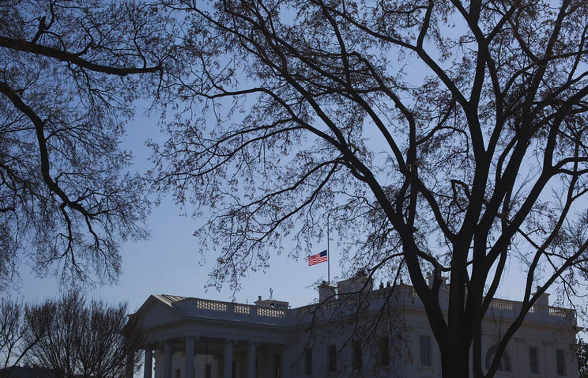 One injured in shooting near White House