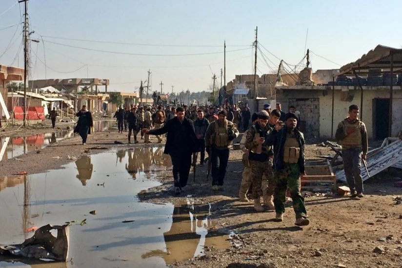 ​İŞİD İranla sərhəddən 40 km kənara çəkilib