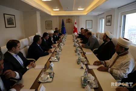 Allahşükür Paşazadə Gürcüstanın baş naziri ilə görüşüb