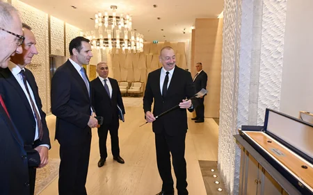 Prezident İlham Əliyev Beynəlxalq Kanoe, Avarçəkmə və Draqon Qayıqları federasiyalarının prezidentləri ilə görüşüb - YENİLƏNİB