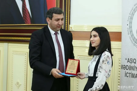 BDU-da ümummilli lider Heydər Əliyevə həsr olunmuş məqalə müsabiqəsinin qalibləri mükafatlandırılıb
