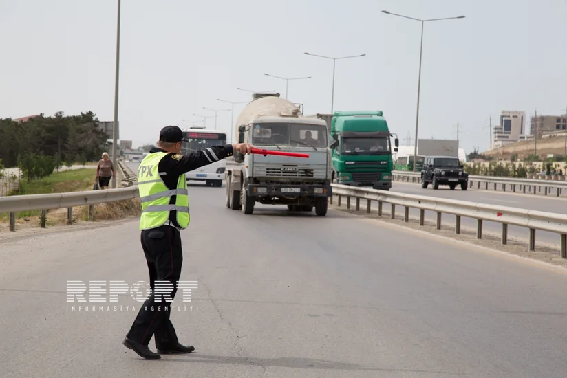 ​Вступил в силу запрет на въезд в Баку автомобилей с районной регистрацией - ФОТО