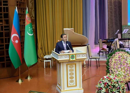Aşqabadda Heydər Əliyevin 100 illik yubileyi münasibəti ilə konsert keçirilib