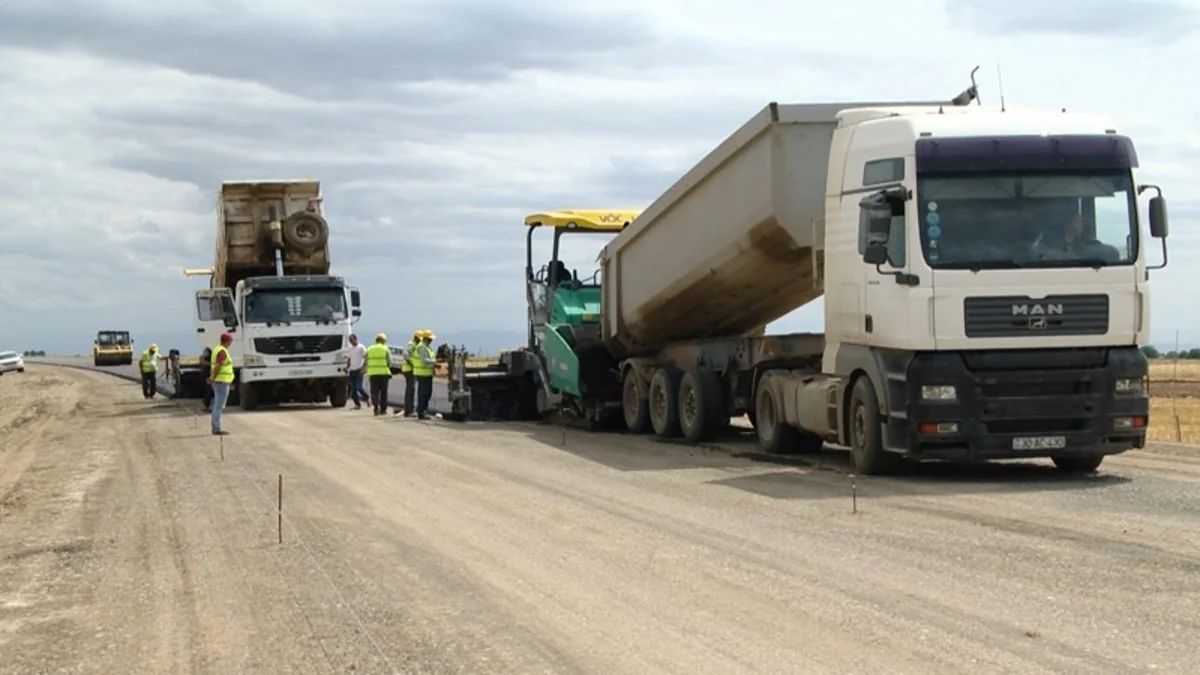 Biləsuvar rayonunda yol tikintisinə 400 min manat ayrılıb