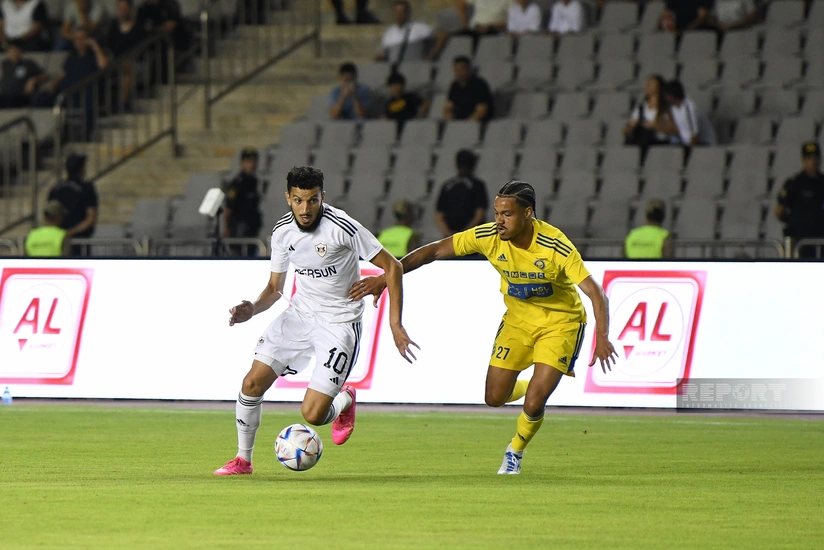 Фоторепортаж с матча Карабах - ХИК