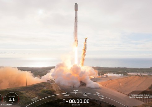 “Starlink”in daha 26 internet peyki orbitə çıxarılıb