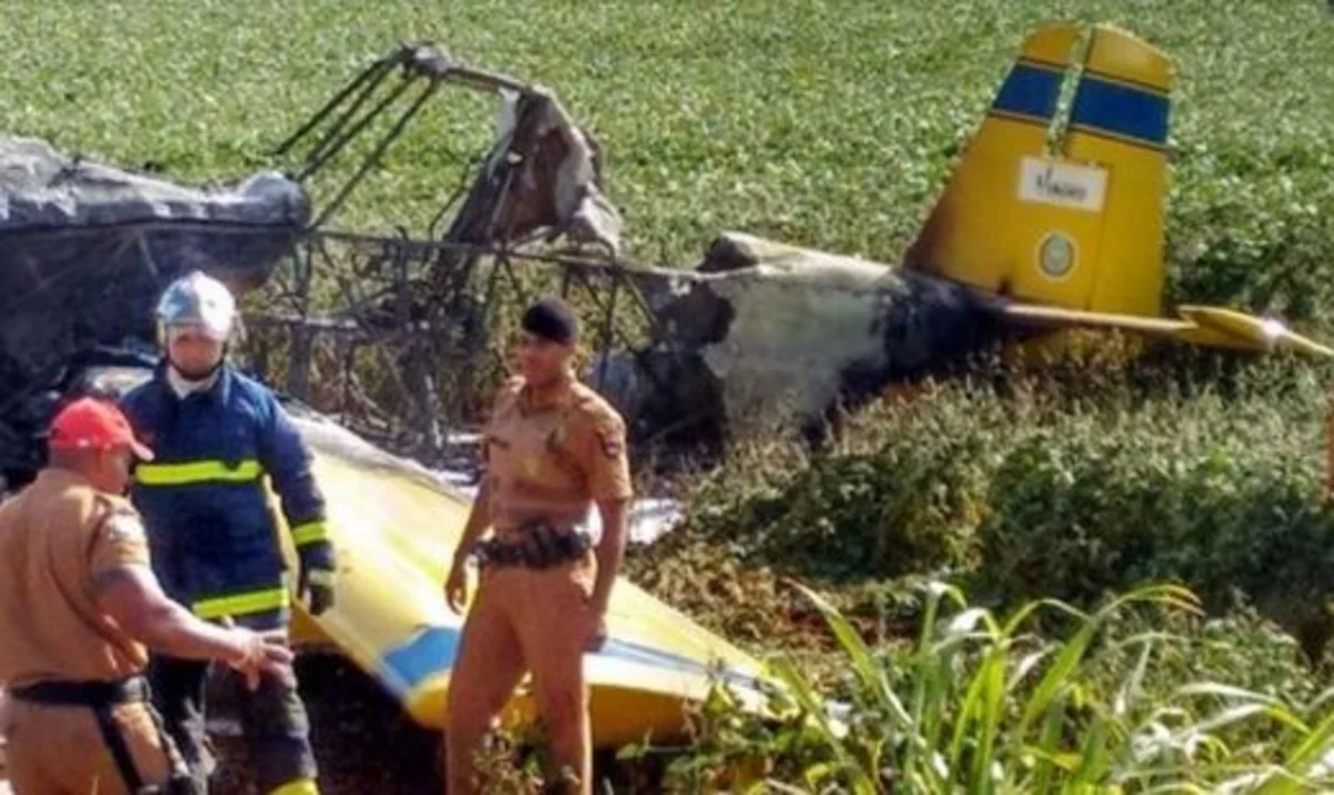 ​Braziliyada təyyarə maşının üzərinə düşüb, 5 nəfər ölüb