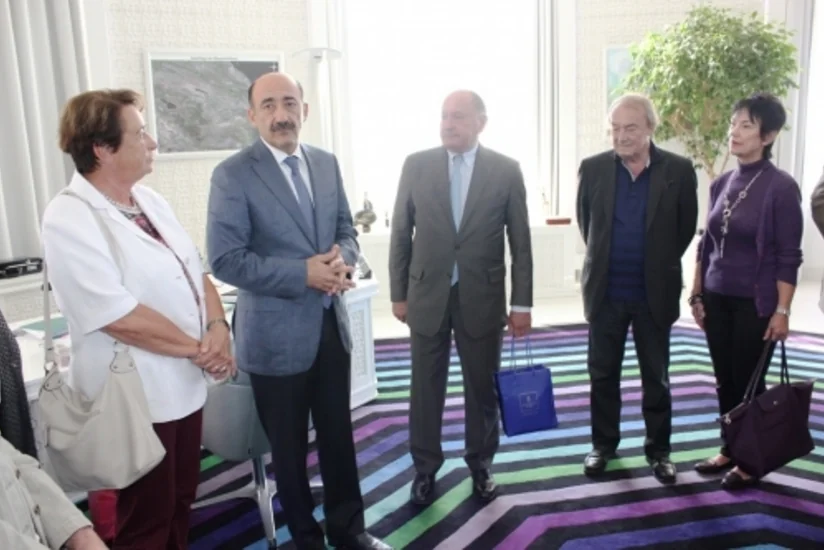 Əbülfəs Qarayev Avstriyanın Aviasiya Assosiasiyasının nümayəndə heyəti ilə görüşüb