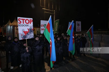 Акция на дороге Ханкенди-Лачын продолжается и в вечерние часы