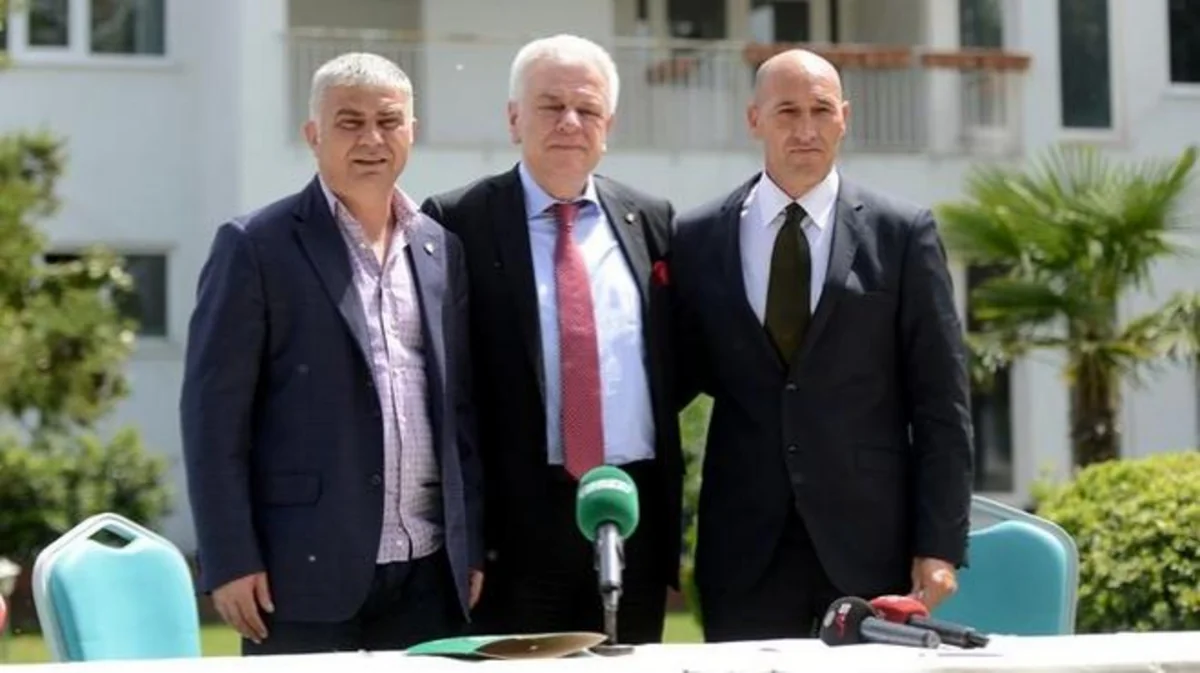 Azərbaycan yığmasının futbolçusunun çıxış etdiyi klubda baş məşqçi dəyişikliyi gerçəkləşib