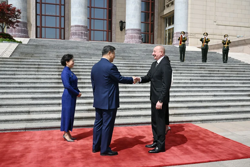 Azərbaycan Prezidenti İlham Əliyevin Pekində rəsmi qarşılanma mərasimi olub