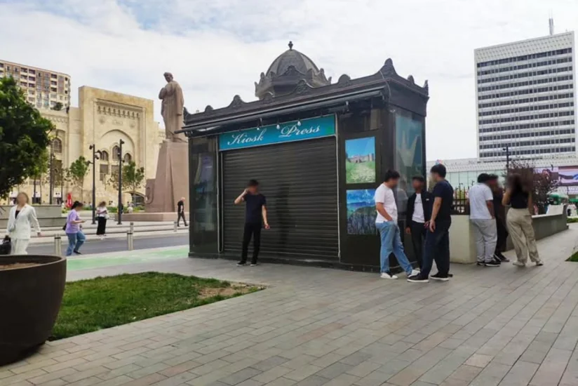 28 May metrostansiyasının yaxınlığında qanunsuz qoyulan köşk götürülüb