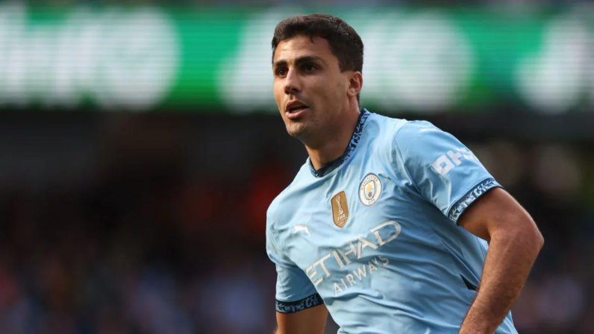 Man City want Real Madrid target to sign new contract 'as soon as possible'