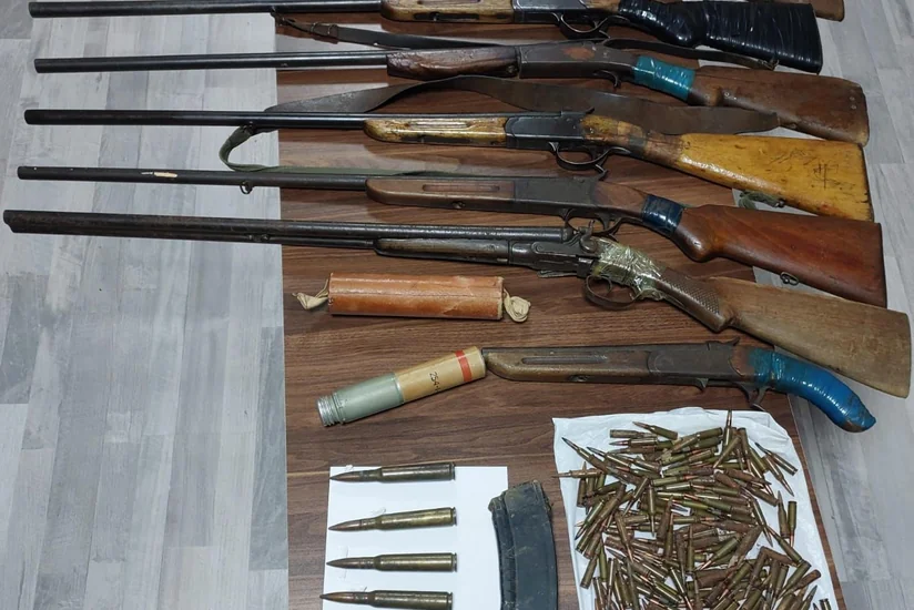 В Агсу обнаружено значительное количество боеприпасов