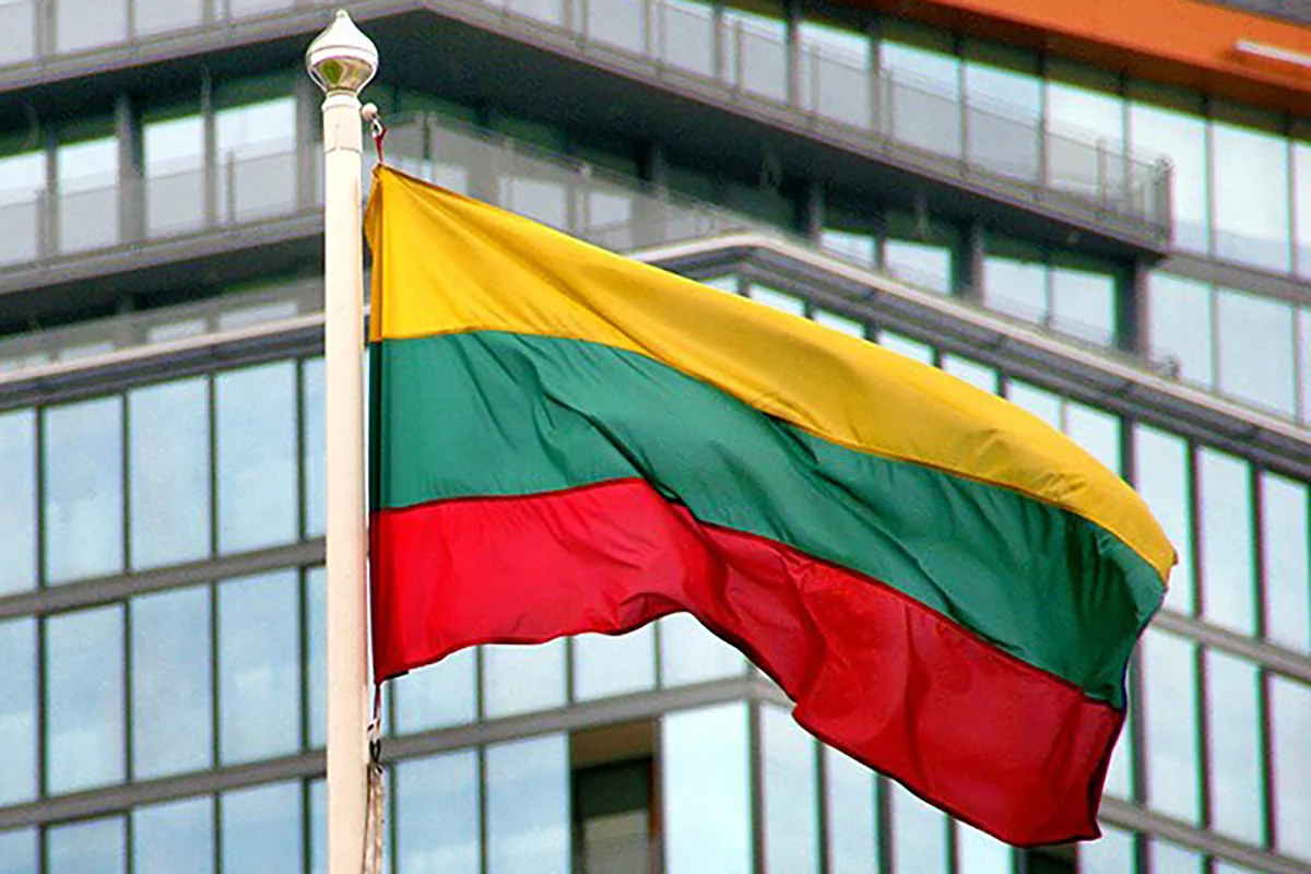 Литва подключится к участию в охране НАТО критической инфраструктуры на Балтике