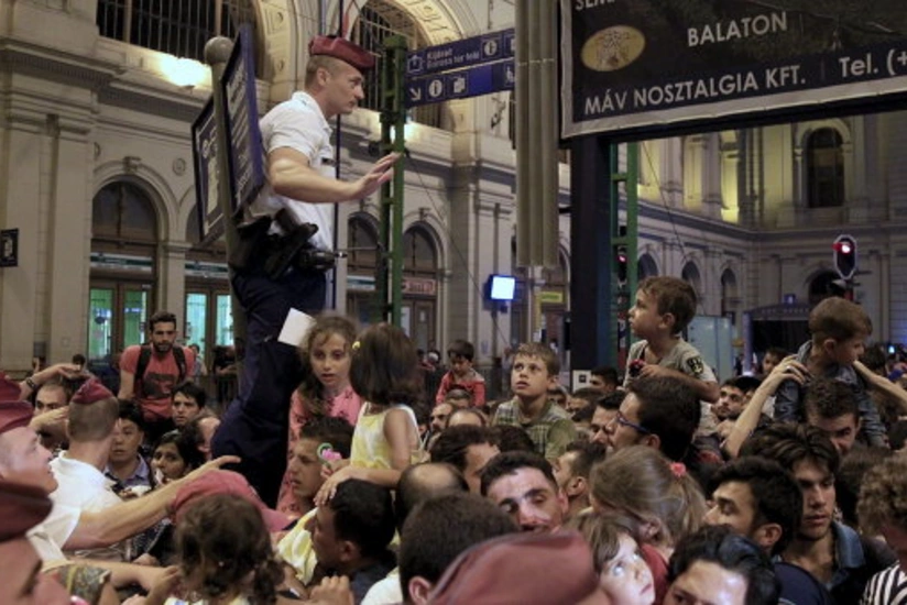 ​Avrokomissiya qaçqın qəbulunu 4 dəfə artımaq niyyətindədir