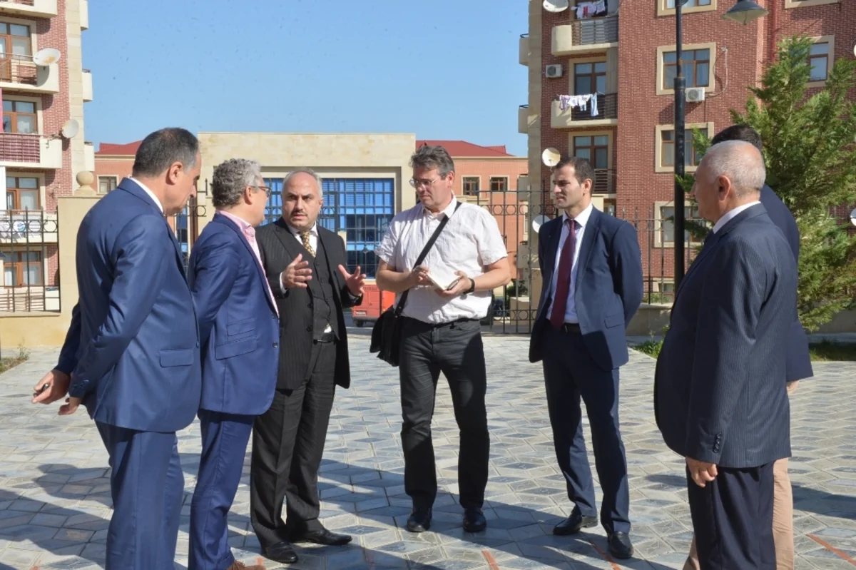 Fransalı jurnalistlər məcburi köçkünlərin həyat şəraiti ilə tanış olub