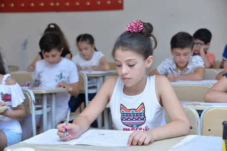 Bakıdakı lisey və məktəb-liseylərin V və VII siniflərinə qəbulla bağlı müsabiqə keçirilib