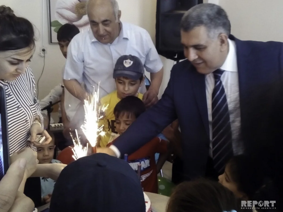 Mingəçevirin tibb işçiləri Uşaq Nevroloji Sanatoriyasında uşaqlar üçün bayram şənliyi keçirib