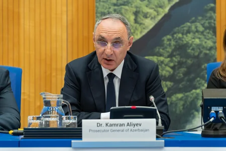 Baş prokuror Vyanada işgüzar səfərdədir