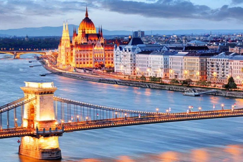 Brussels threatens to hit Hungary’s economy if Viktor Orbán vetoes Ukraine aid