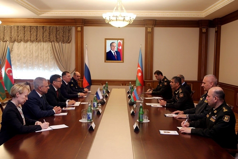 Azərbaycanın Müdafiə naziri Rusiyanın Baş hərbi prokuroru ilə görüşüb